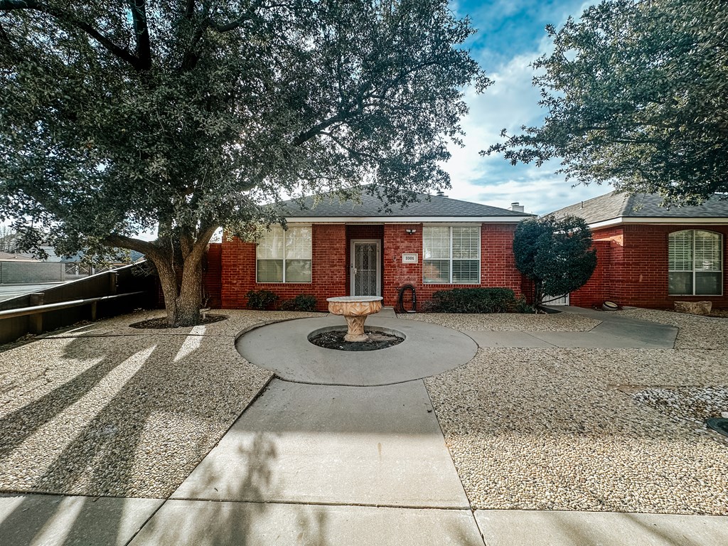 3301 Wedgwood, Midland, Texas image 2
