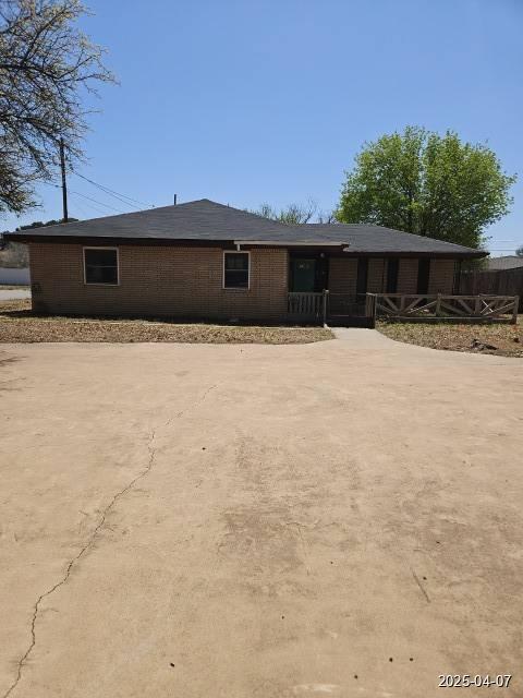 501 W Broadway St, Stanton, Texas image 1