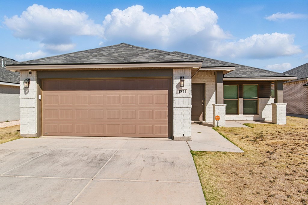 1221 Bourbon St, Odessa, Texas image 2