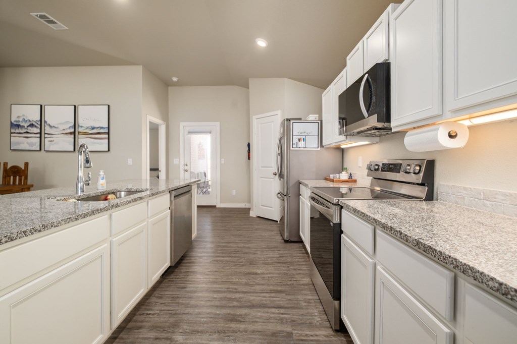 1221 Bourbon St, Odessa, Texas image 11