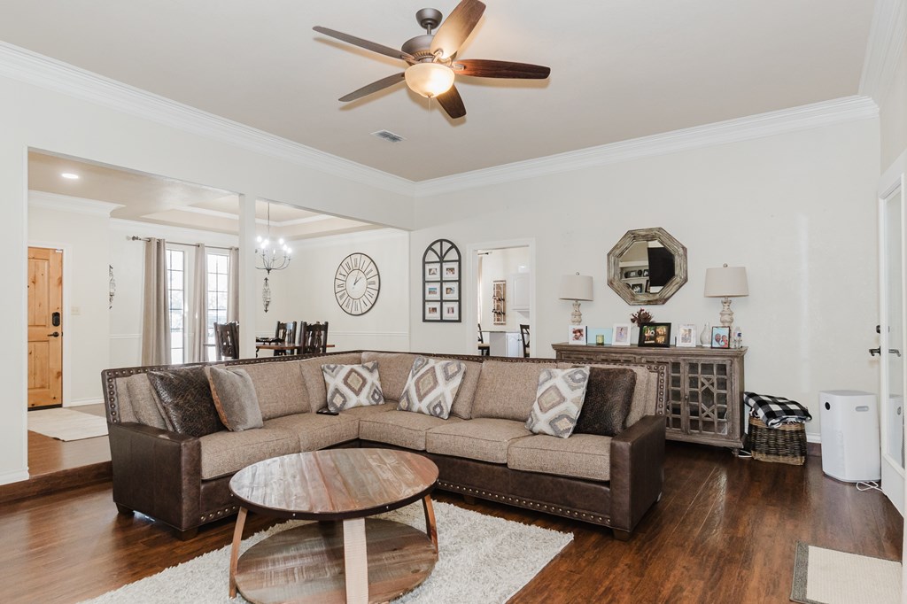 4902 Foxboro Court, Midland, Texas image 11