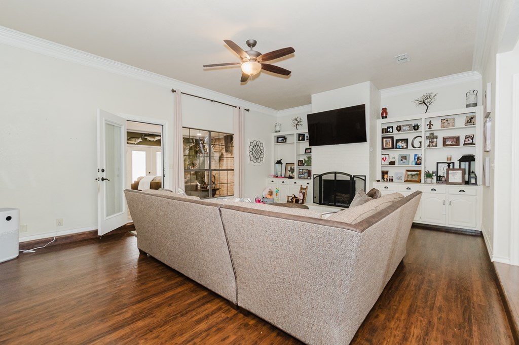 4902 Foxboro Court, Midland, Texas image 9
