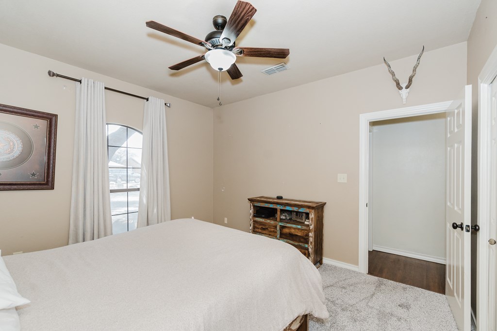 4902 Foxboro Court, Midland, Texas image 22