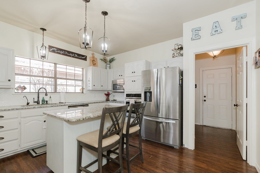 4902 Foxboro Court, Midland, Texas image 5