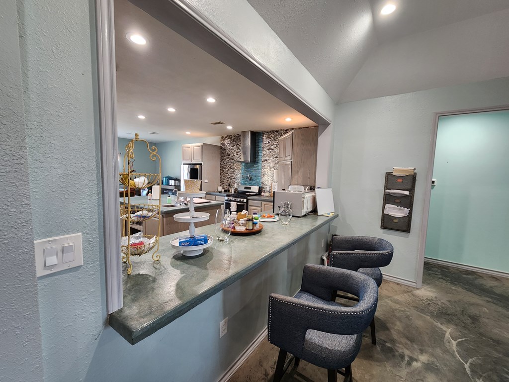 24501 S County Rd 1210, Midland, Texas image 17