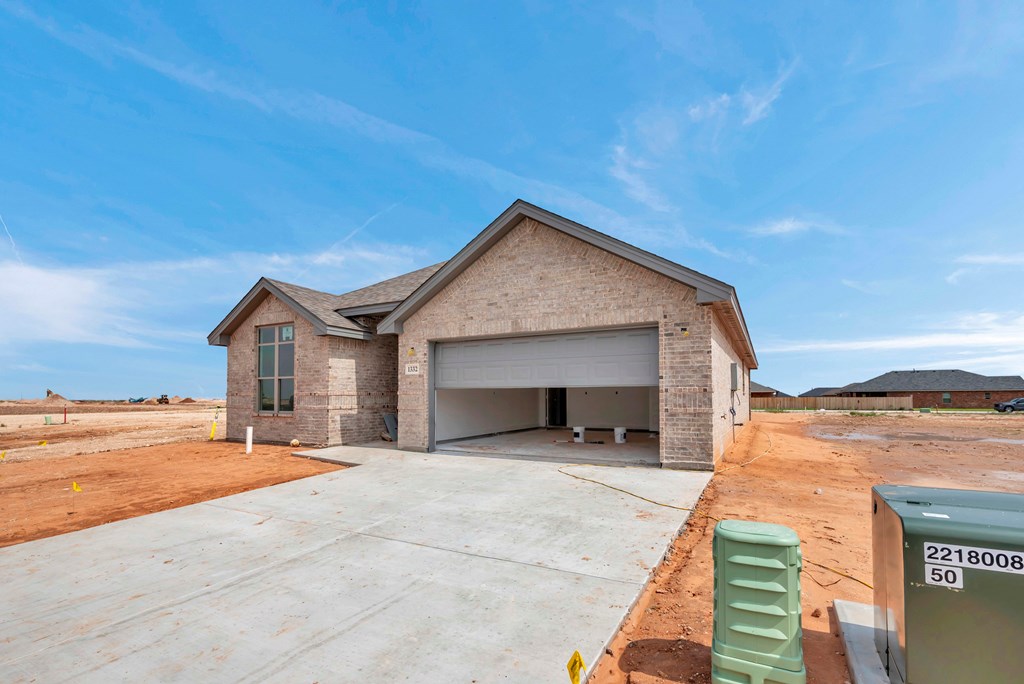 1332 Loess St, Midland, Texas image 2