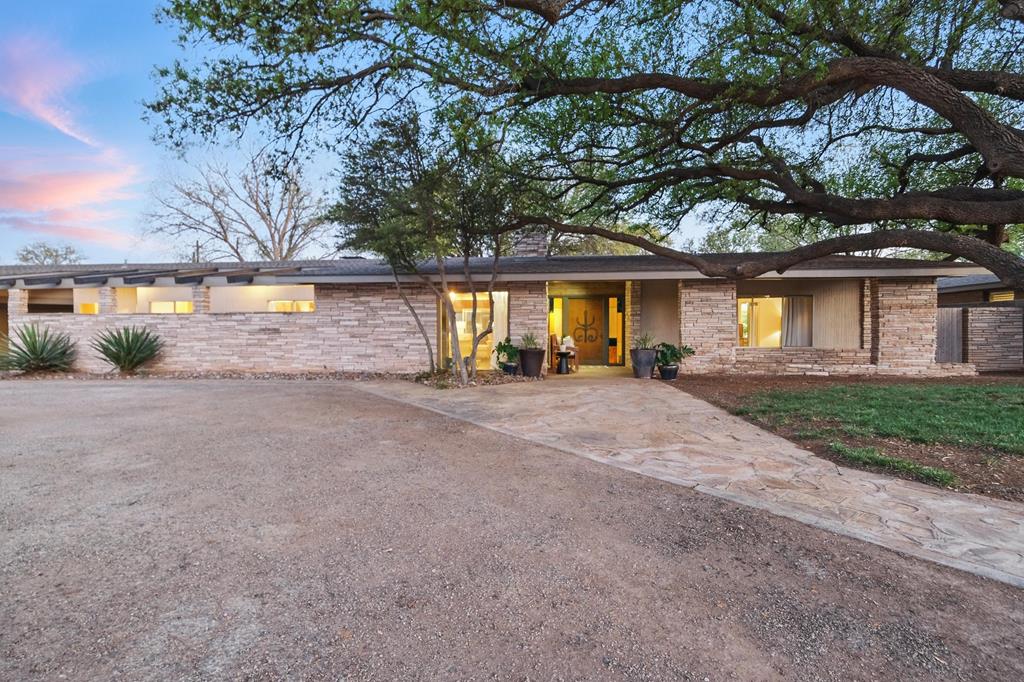 905 Princeton Ave, Midland, Texas image 1
