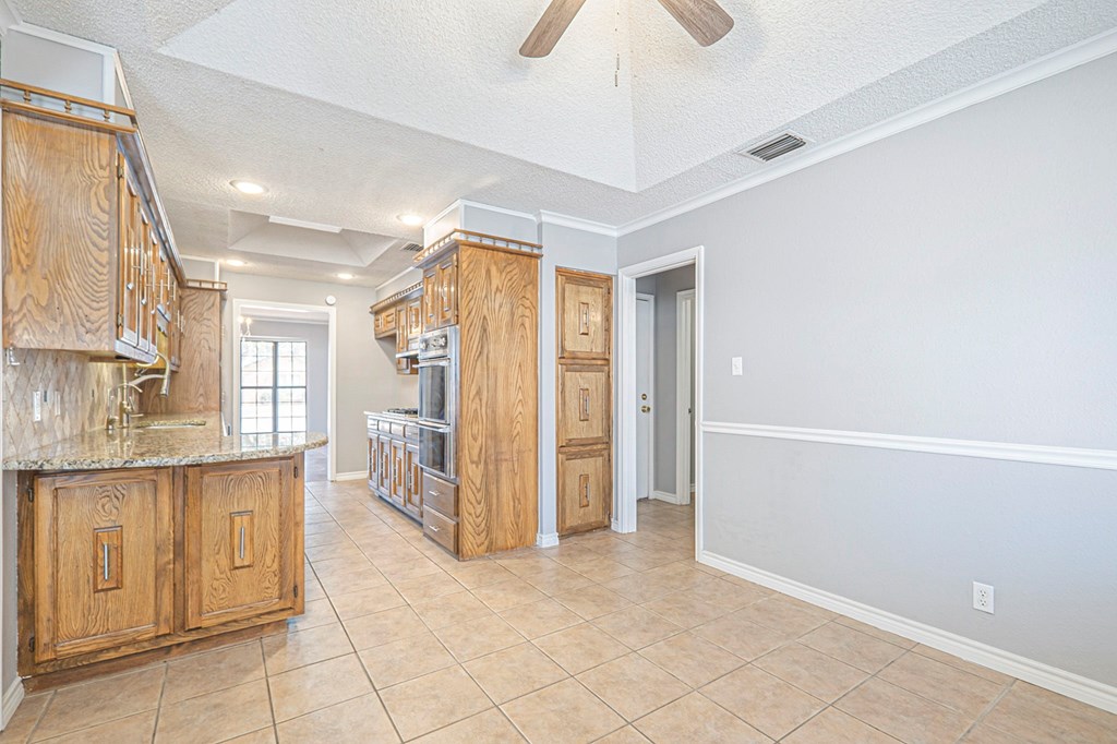 2305 Abbey Place, Midland, Texas image 13