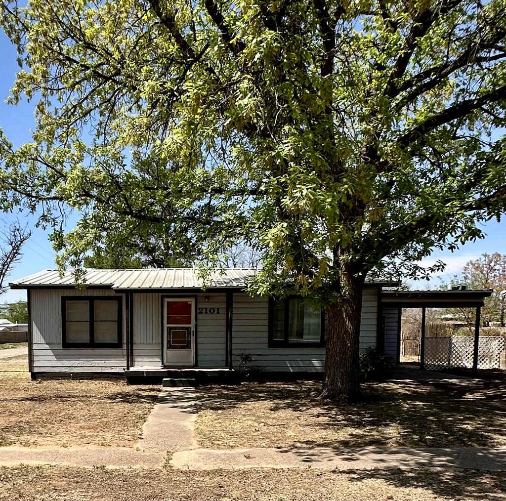2101 Locust St, Colorado City, Texas image 1