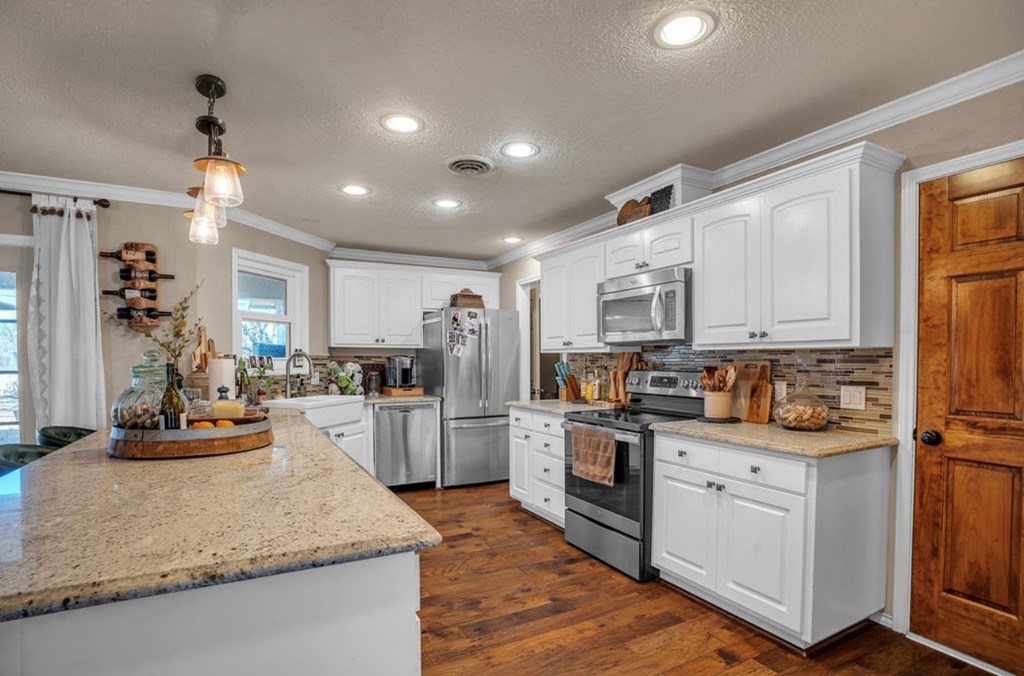 904 E 18th St, Colorado City, Texas image 5
