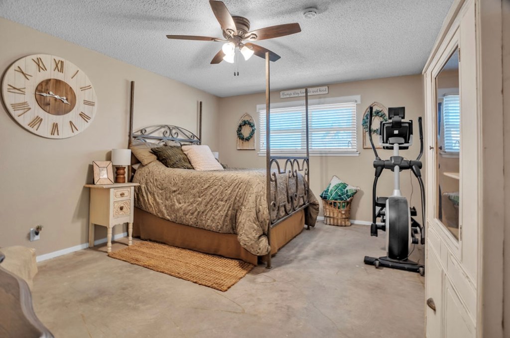 904 E 18th St, Colorado City, Texas image 22