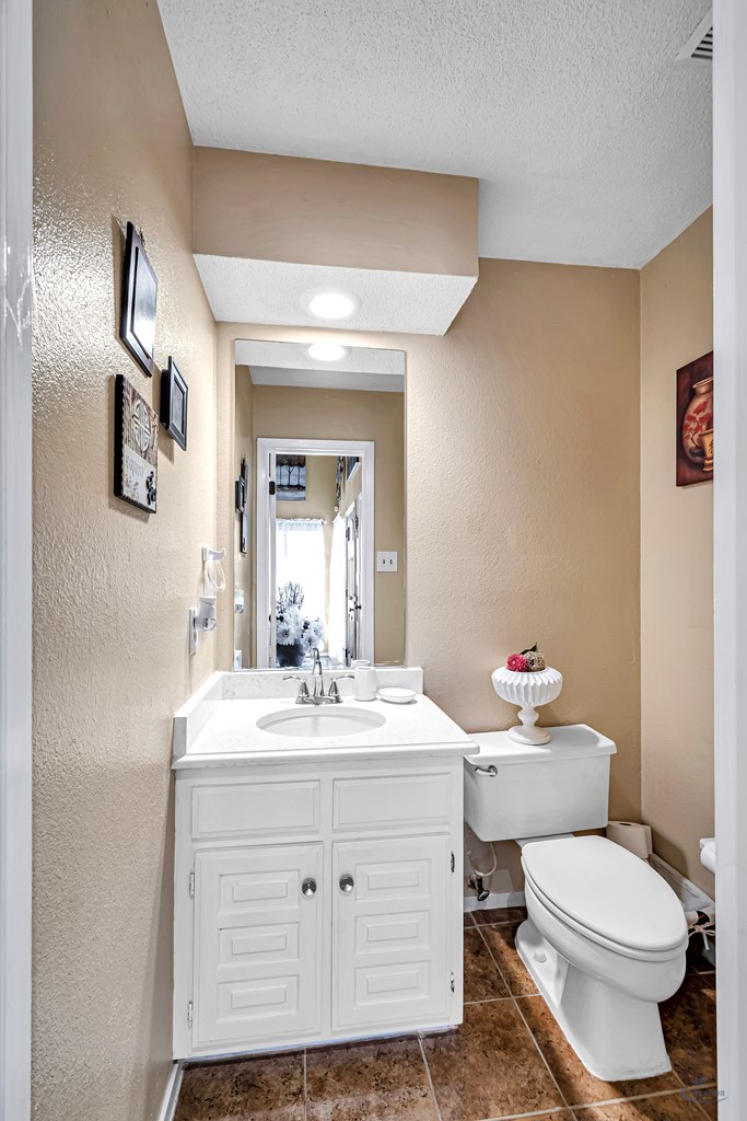3409 Wedgwood, Midland, Texas image 25
