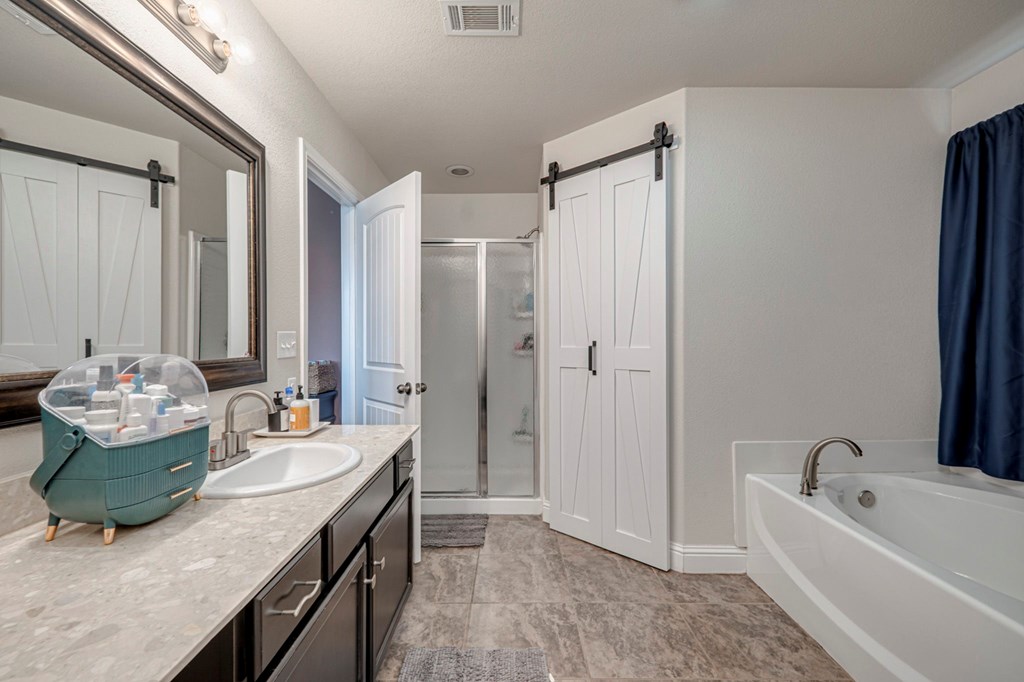 508 E Comiskey, Midland, Texas image 28