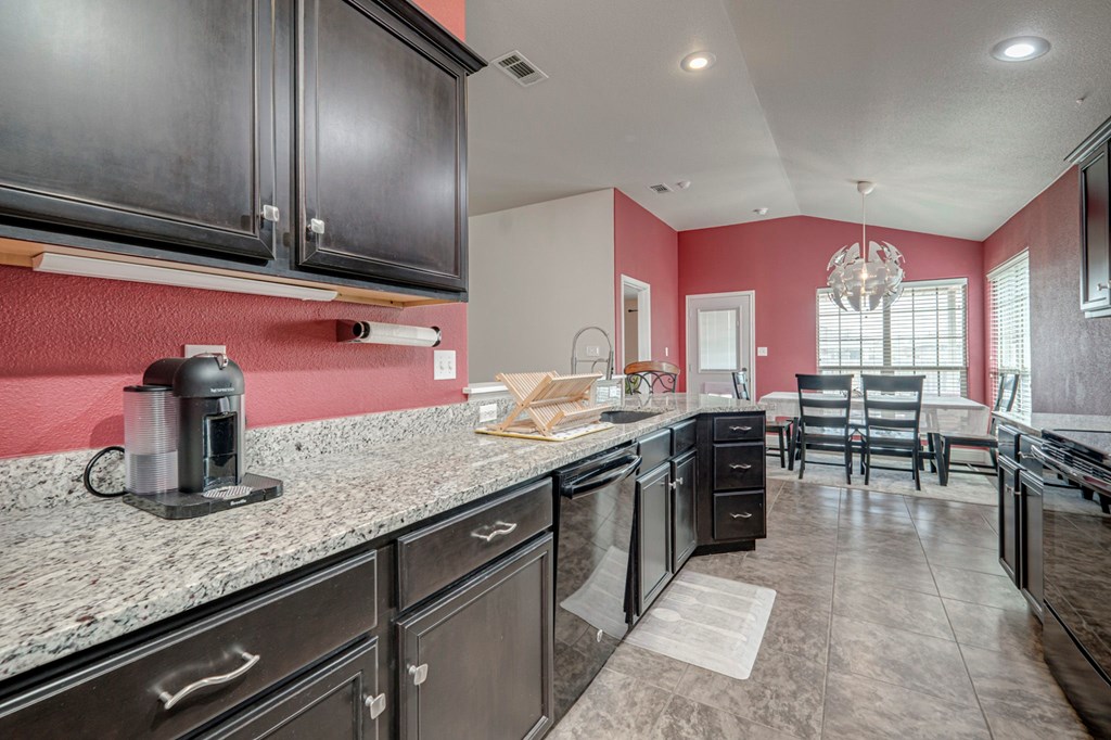 508 E Comiskey, Midland, Texas image 12