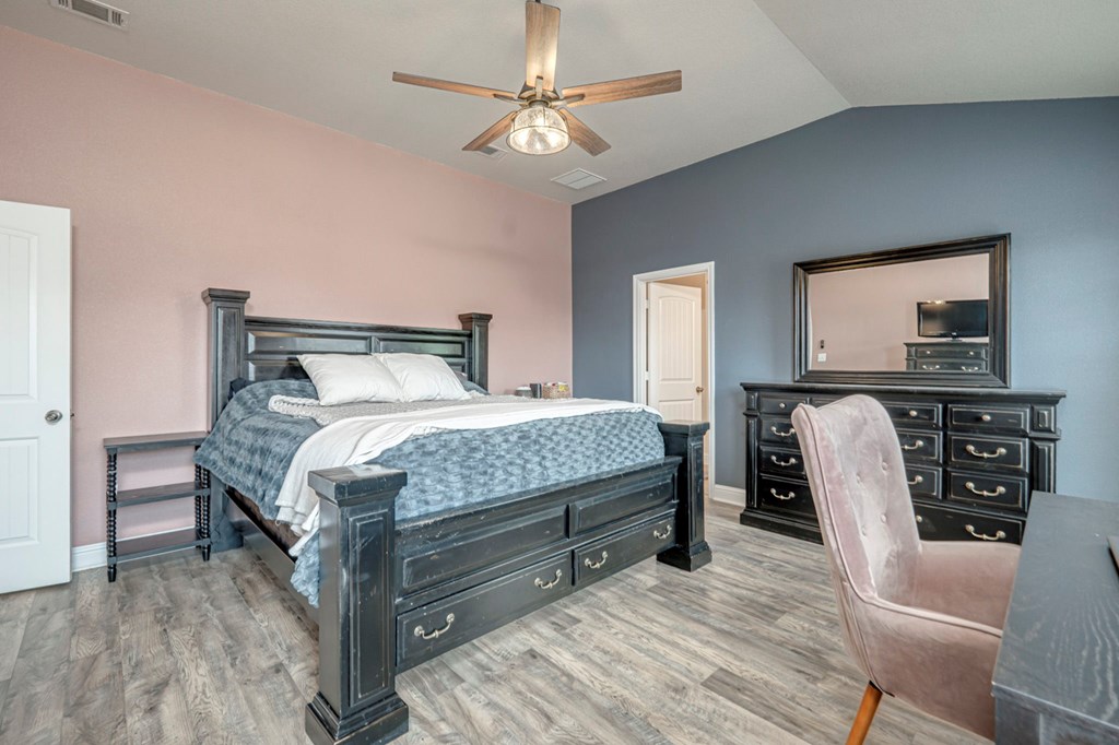508 E Comiskey, Midland, Texas image 25
