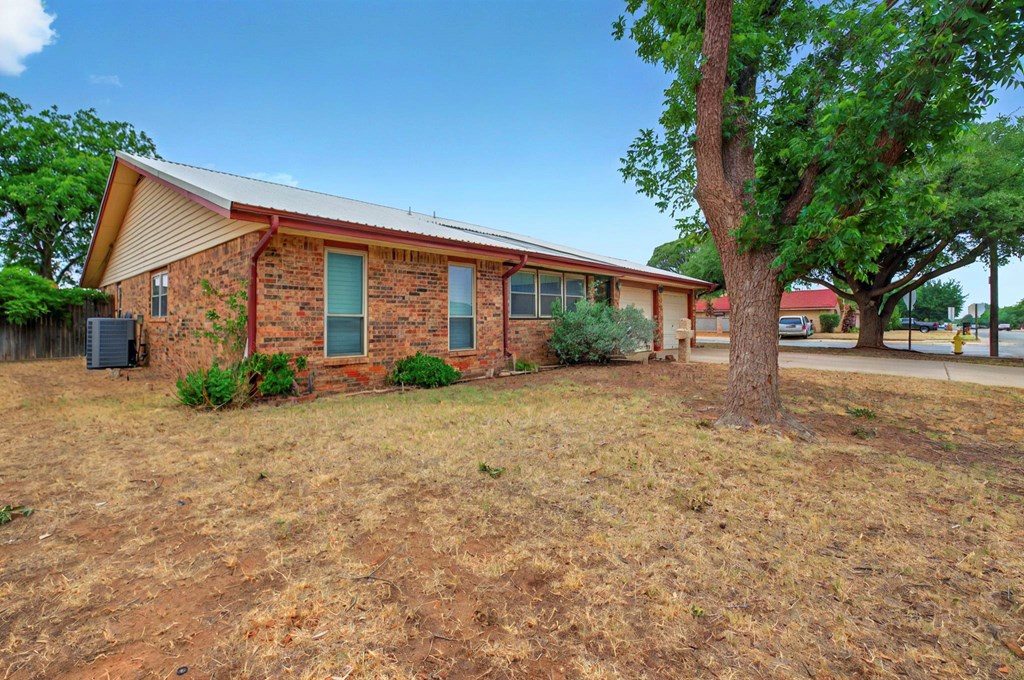 3013 Whittle Way, Midland, Texas image 3