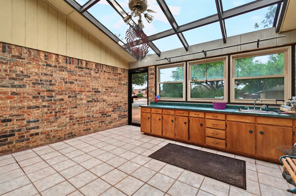 3013 Whittle Way, Midland, Texas image 5