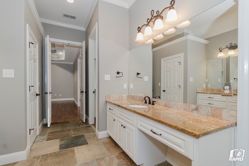 2117 Blackwood, Midland, Texas image 21