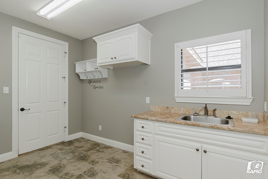 2117 Blackwood, Midland, Texas image 36