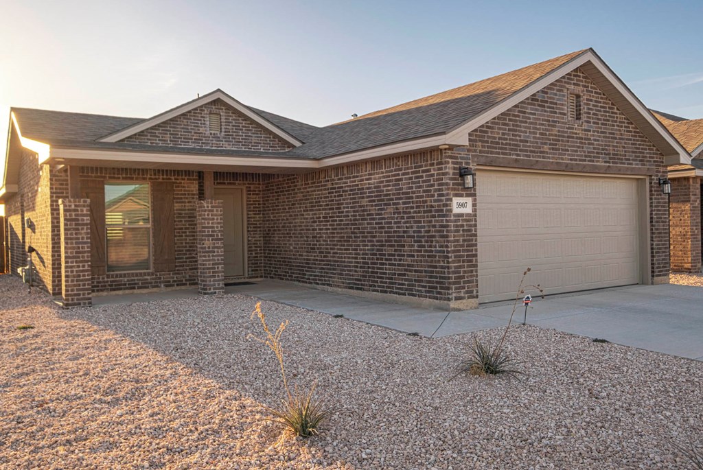 5907 Poppy Dr, Midland, Texas image 2