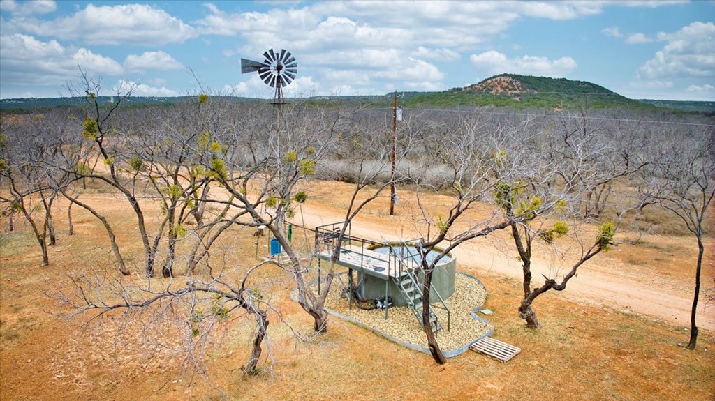 2100 Hurley Rd, Robert Lee, Texas image 36