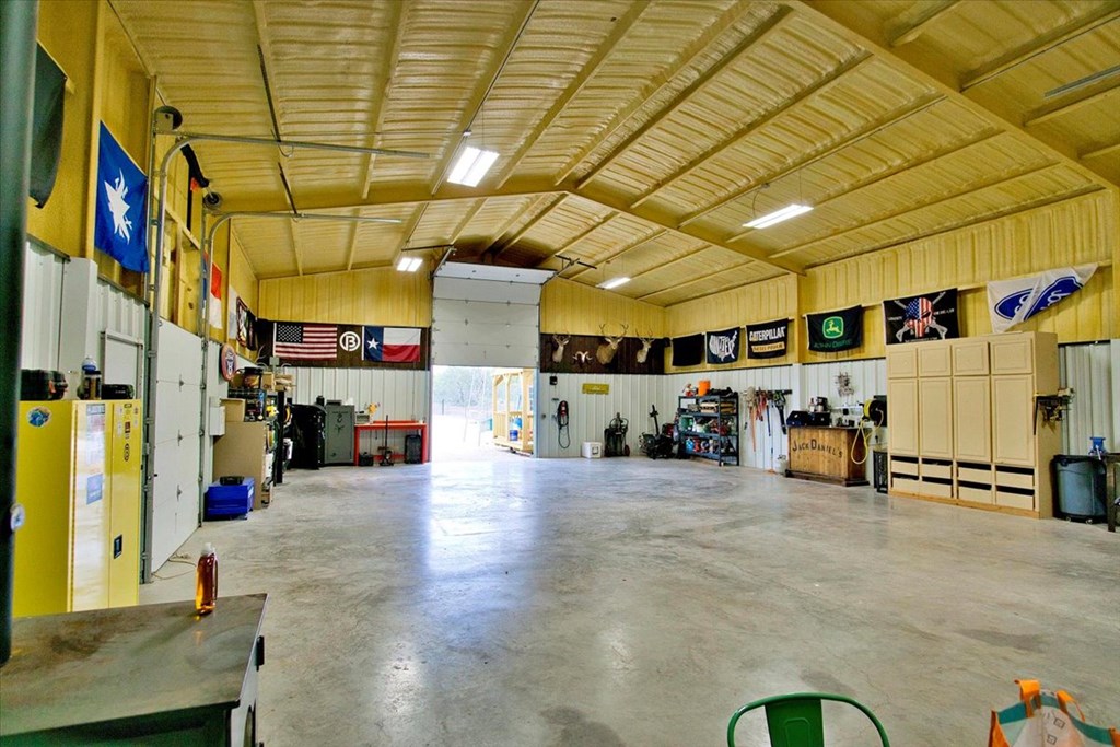2100 Hurley Rd, Robert Lee, Texas image 7
