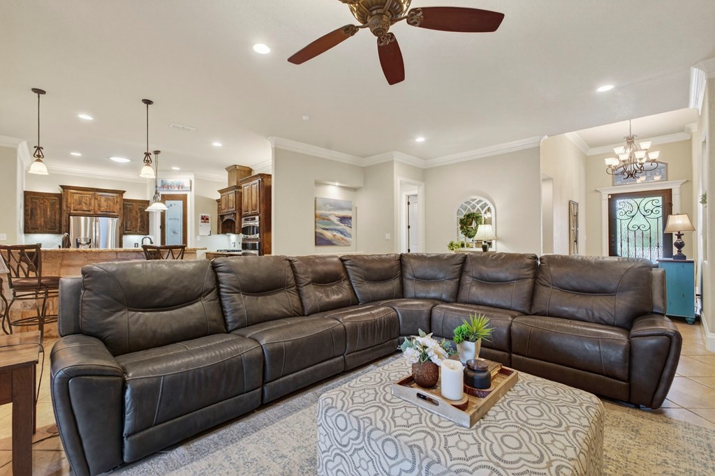 6407 Saddle Horn Lane, Midland, Texas image 12