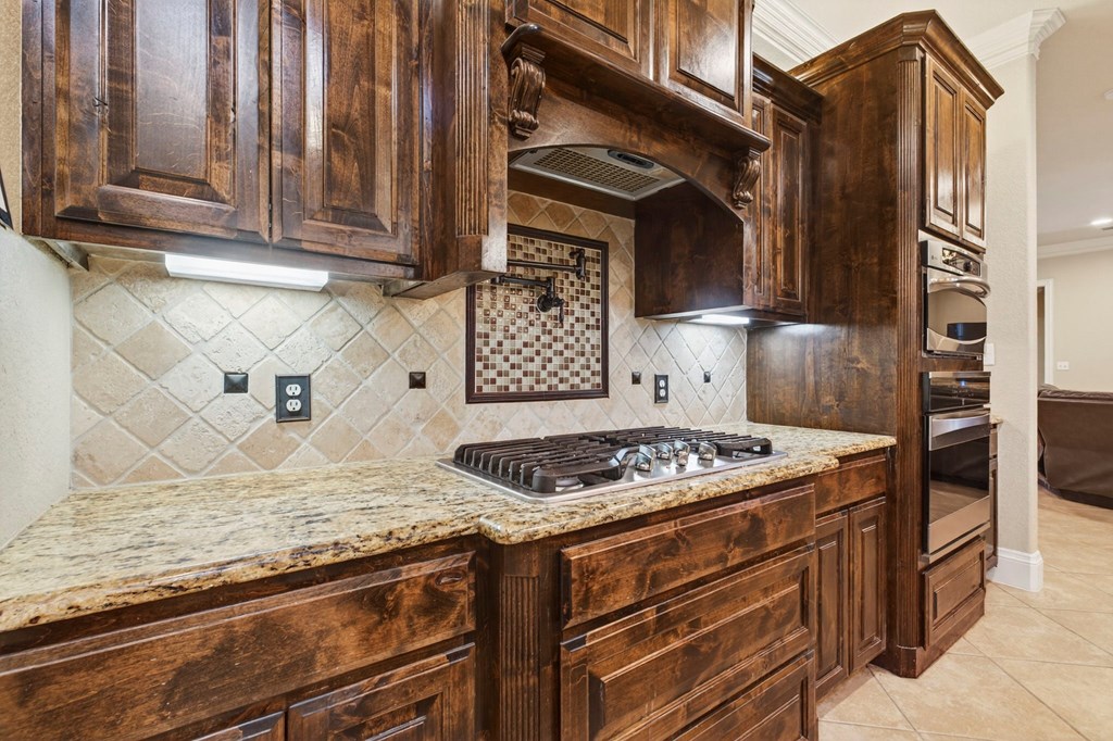 6407 Saddle Horn Lane, Midland, Texas image 18