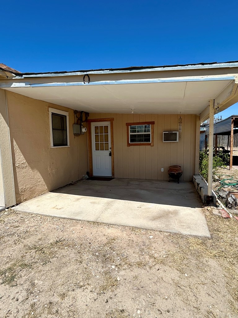 400 N Young St, Fort Stockton, Texas image 21