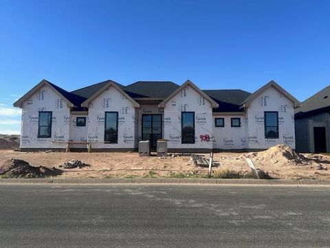 Homes For Sale - 908 Silverton<br/> Midland, TX 79707