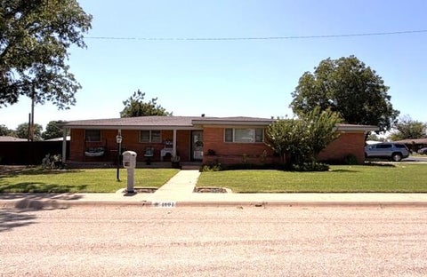 Homes For Sale - 4001 Irving Ave<br/> Snyder, TX 79549