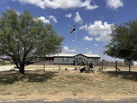 Mobile Home For Sale - 1108 County Rd 171<br/> Colorado City, TX 79512