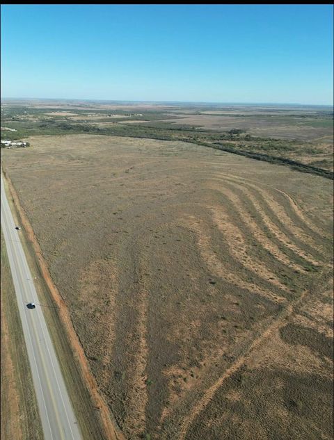 Vacant Land For Sale - I -20 W Service Rd<br/> Mitchell County, Colorado City, TX 79512