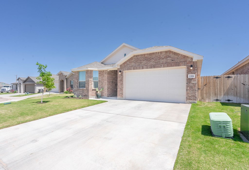 2306 Beaufort Dr, Midland, Texas image 2
