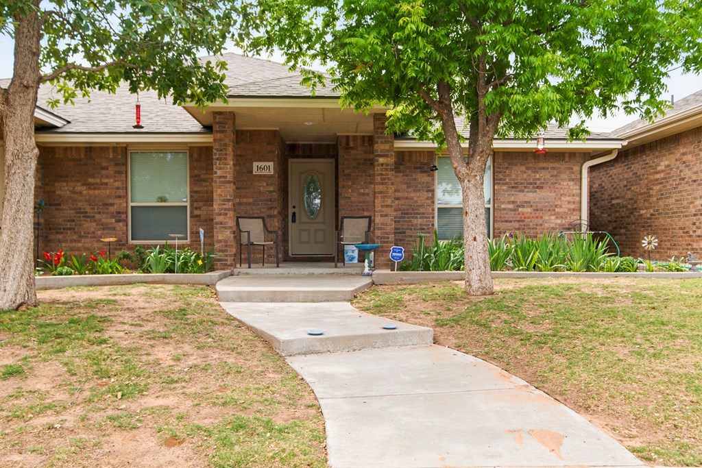 1601 Monterrey Dr, Midland, Texas image 2