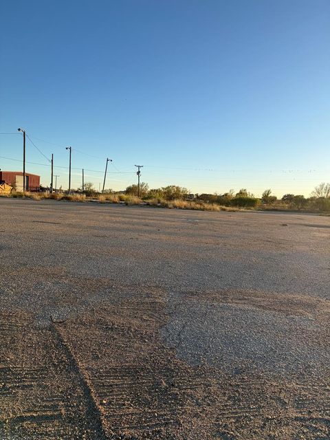 Vacant Land For Sale - 913 E I-20<br/> Mitchell County, Colorado City, TX 79512