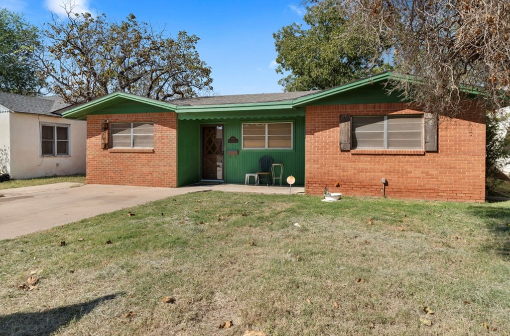 1221 E 16th St, Big Spring, Texas image 3