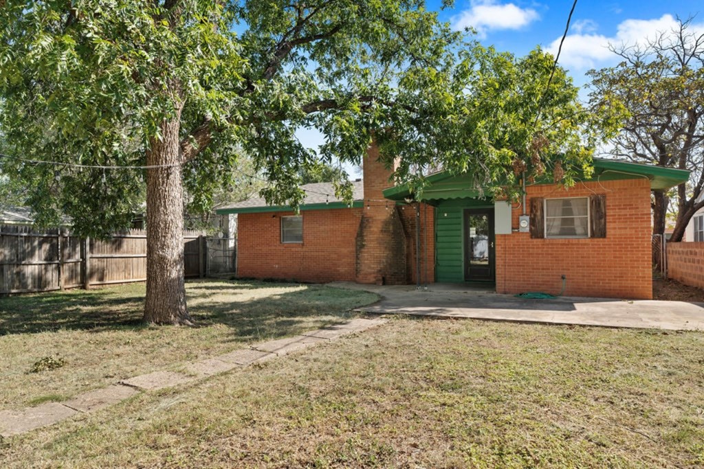 1221 E 16th St, Big Spring, Texas image 22