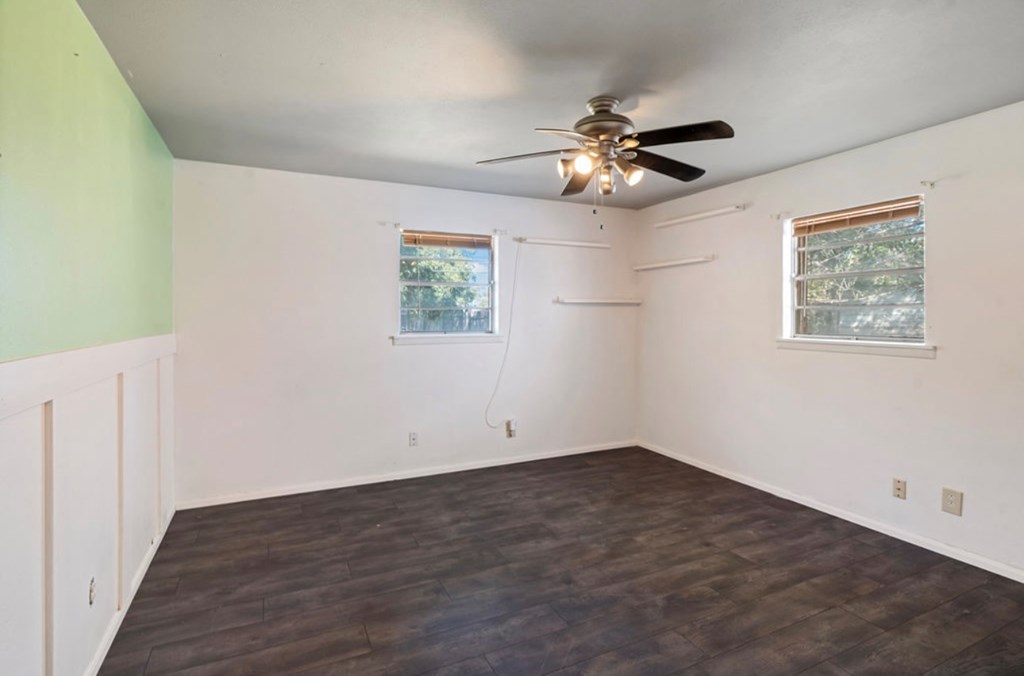 1221 E 16th St, Big Spring, Texas image 17