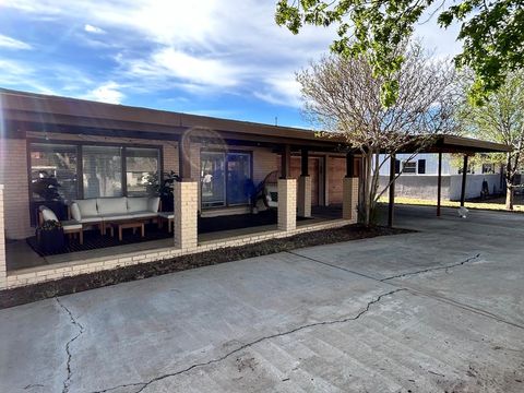 Homes For Sale - 1109 Mogford St<br/> Midland, TX 79701