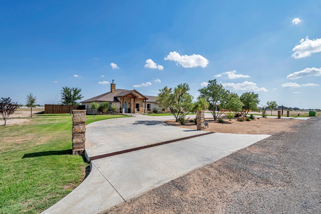 6811 W County Rd 41, Midland, Texas image 3