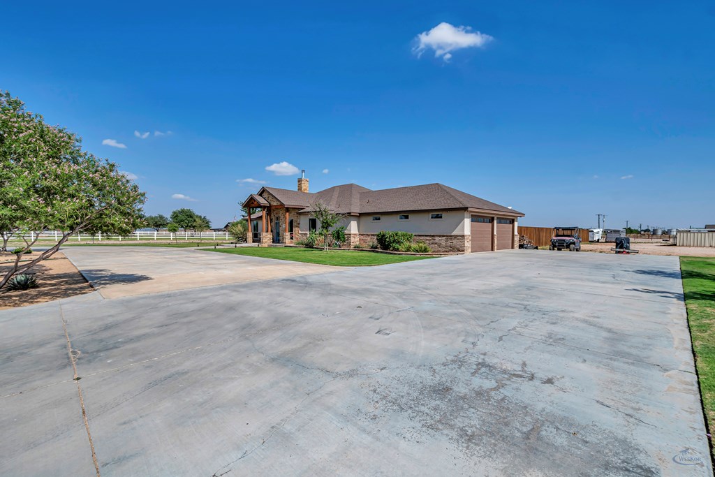 6811 W County Rd 41, Midland, Texas image 9