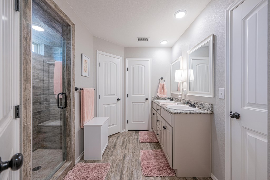 2812 Carver, Midland, Texas image 17