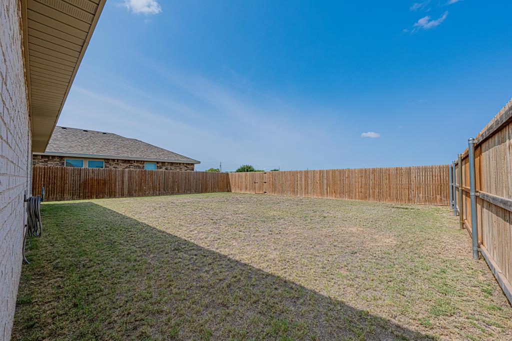 2812 Carver, Midland, Texas image 22