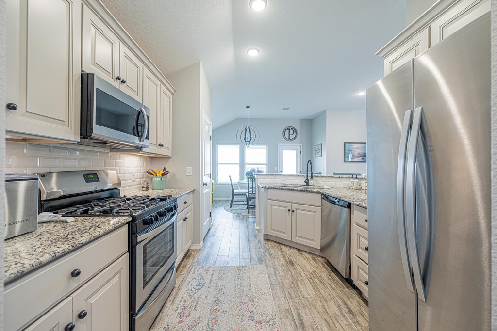 2812 Carver, Midland, Texas image 8