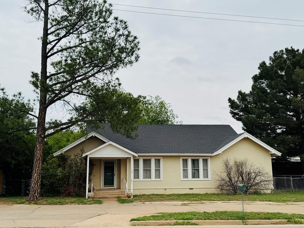 724 Hickory St, Colorado City, Texas image 1