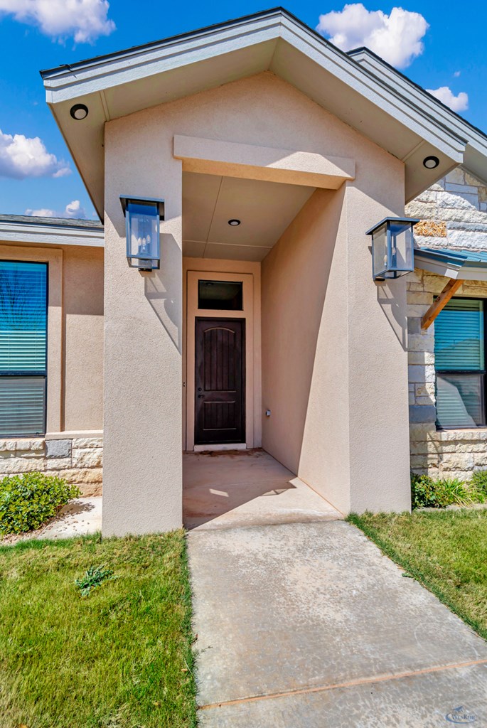 313 Peregrine Hill Circle, Midland, Texas image 2