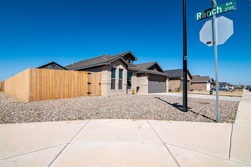 6701 Fiddler Rd, Midland, Texas image 2