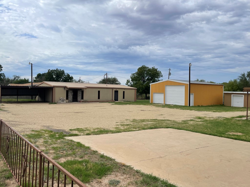 104&108 Salem Rd, Big Spring, Texas image 4