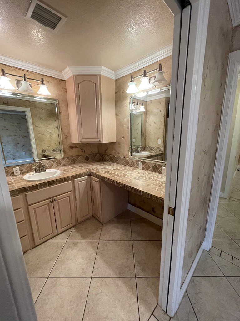 104&108 Salem Rd, Big Spring, Texas image 13